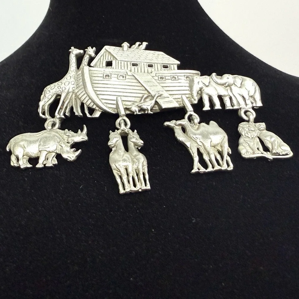 Vintage JJ Noah's Ark Animal Statement Brooch Pin Religious Silver Tone 2 3/4 in